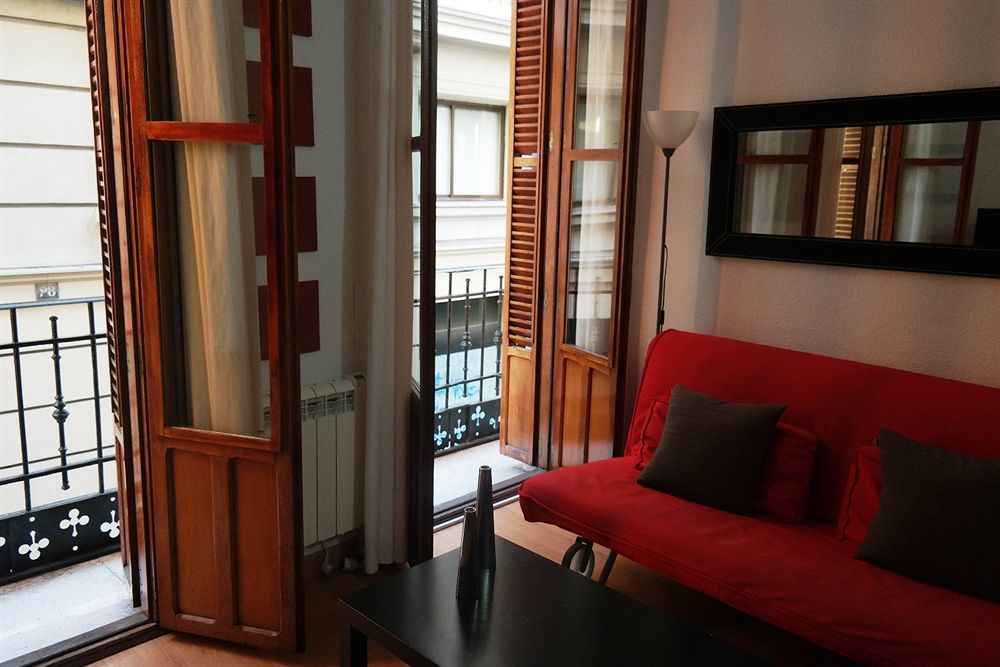 Room Canalejas Madrid Buitenkant foto