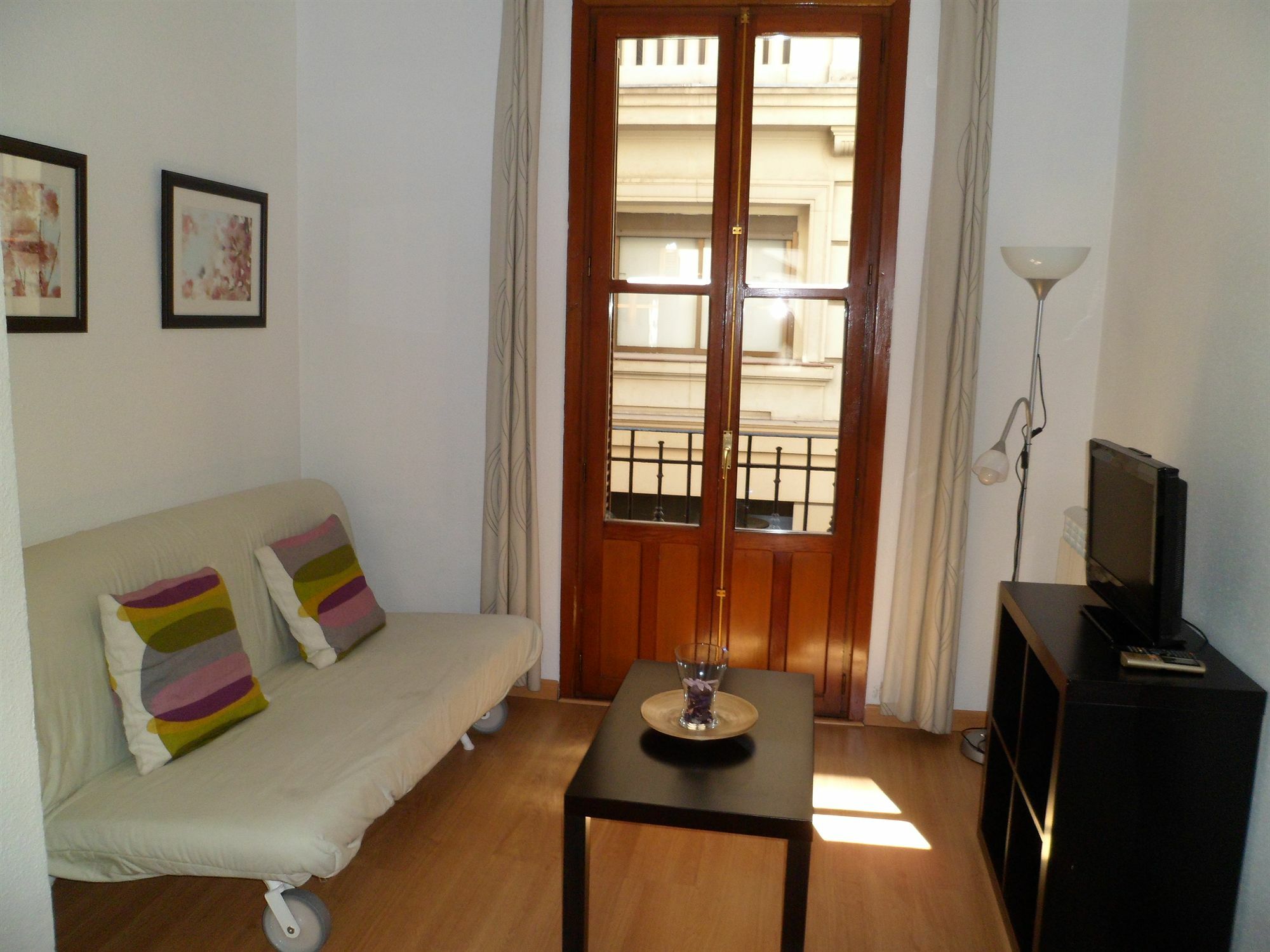 Room Canalejas Madrid Buitenkant foto